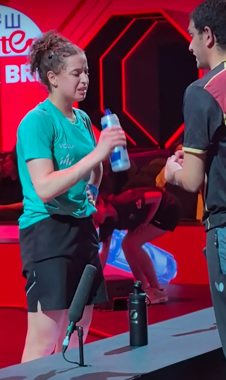 开云体育官网-德罗巴迎来十二赛季出色发挥，曼联观众热烈欢呼！热度持续攀升(曼联新引援目标浮出水面新)