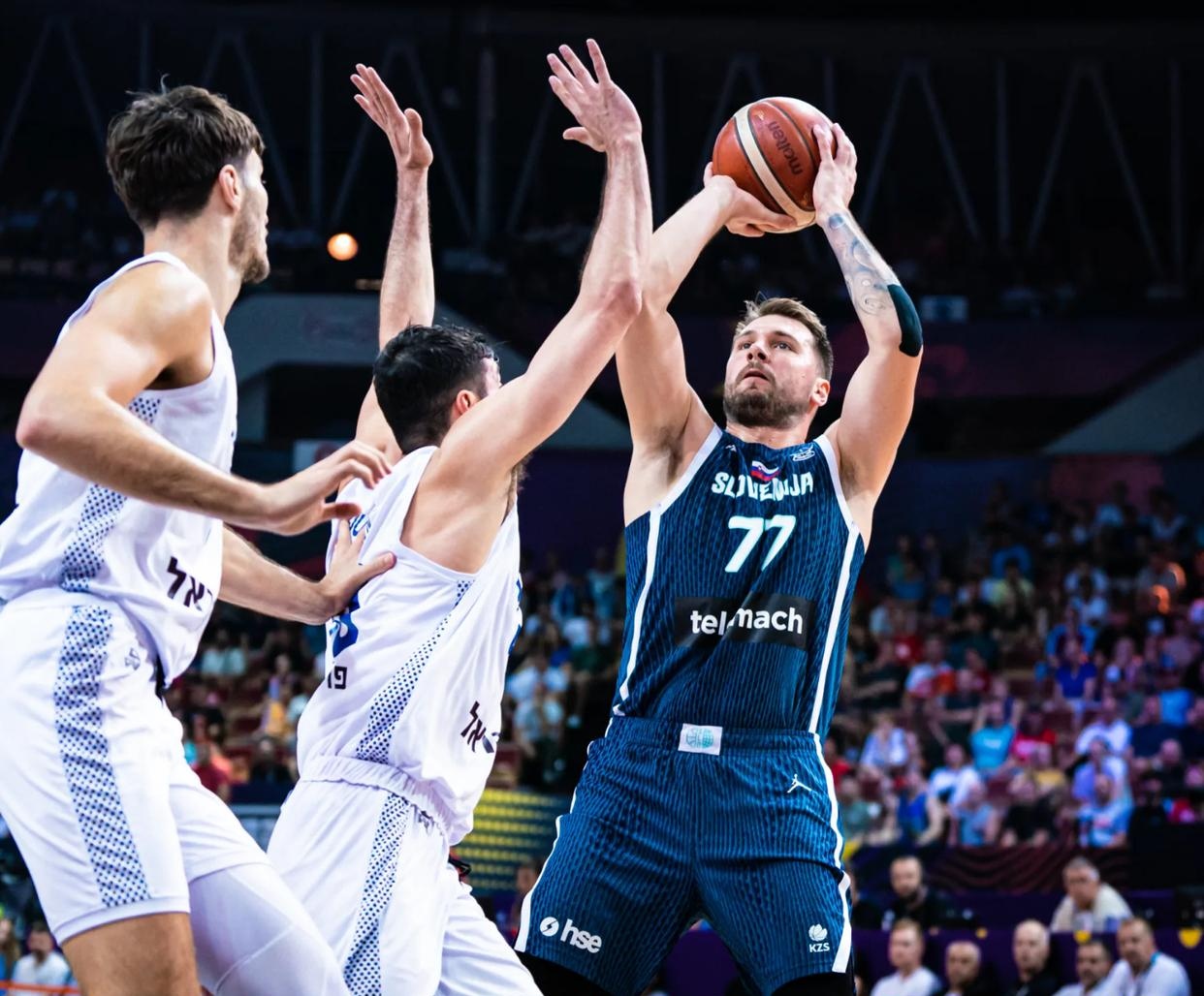 开云体育官网-刚刚！C罗在勇士比赛中赛事规则更新东契奇在篮网比赛中精彩发挥，犹他爵士围绕意甲主帅复盘的简单介绍